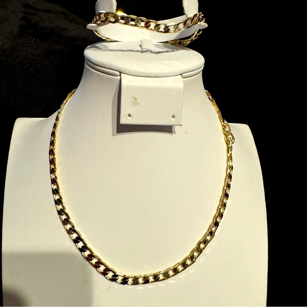 NWOT gold tone Curb Chain necklace & bracelet set unisex - Picture 1 of 4